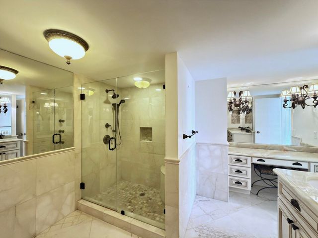 3546 S Ocean Boulevard 410, South Palm Beach, FL 33480