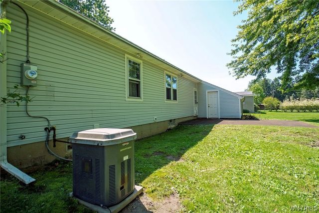 45 Lenora Drive, Hamburg, NY 14075