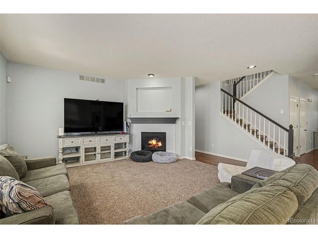 6915 S Fultondale Cir, Aurora, CO 80016