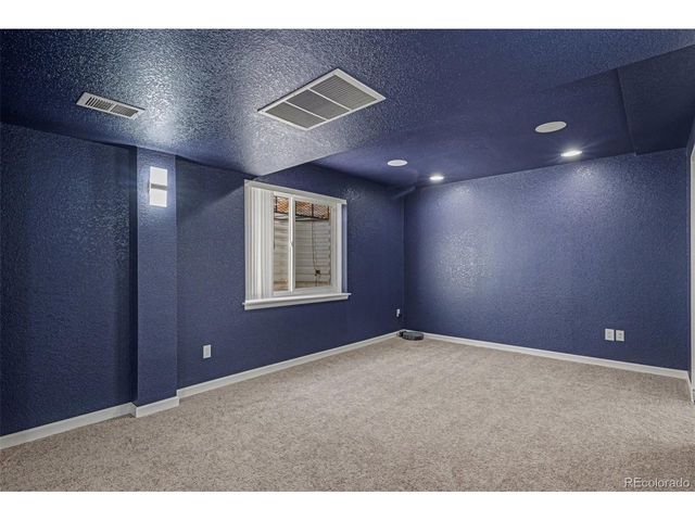 6915 S Fultondale Cir, Aurora, CO 80016