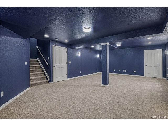 6915 S Fultondale Cir, Aurora, CO 80016