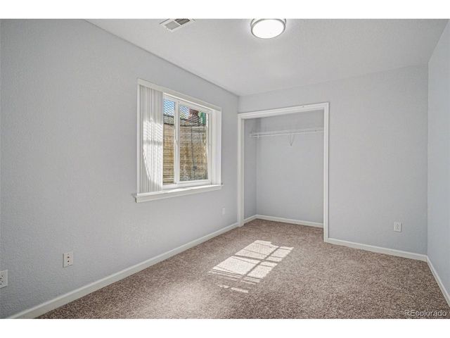 6915 S Fultondale Cir, Aurora, CO 80016