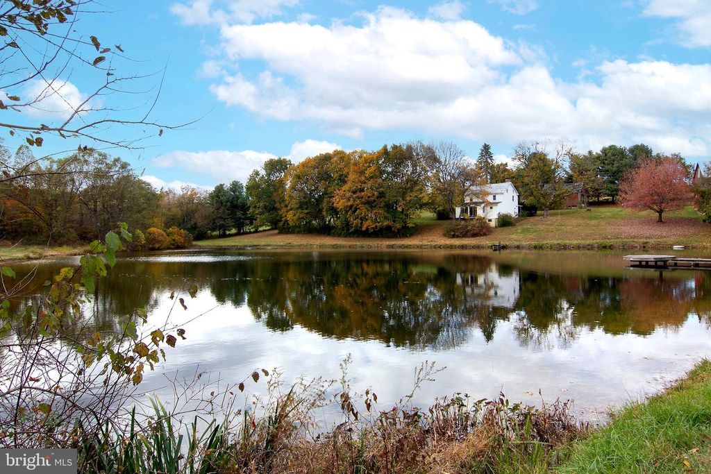 2425 MOUNT VENTUS RD, Manchester, MD 21102