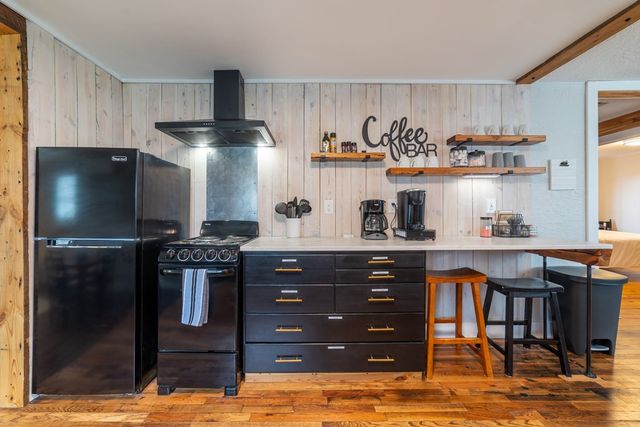 23 Cody Street, Robbinsville, NC 28771