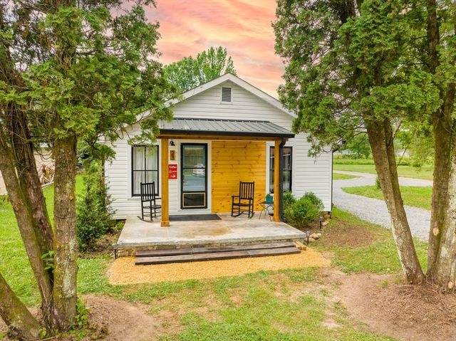 23 Cody Street, Robbinsville, NC 28771