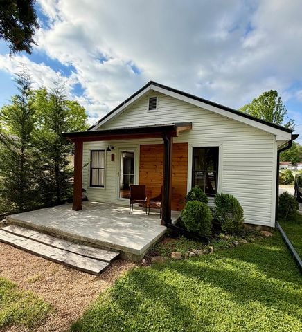 23 Cody Street, Robbinsville, NC 28771