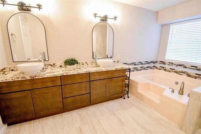 4620 Reagan St, Beaumont, TX 77706