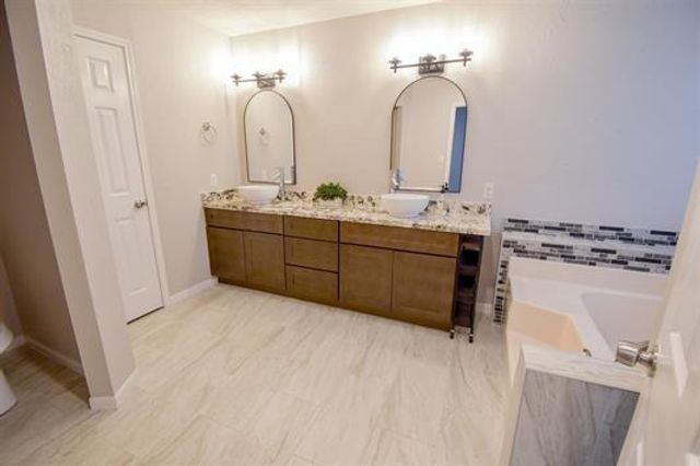 4620 Reagan St, Beaumont, TX 77706