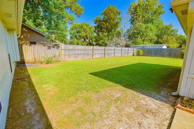 4620 Reagan St, Beaumont, TX 77706