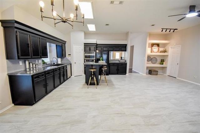 4620 Reagan St, Beaumont, TX 77706