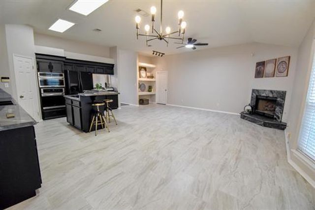 4620 Reagan St, Beaumont, TX 77706