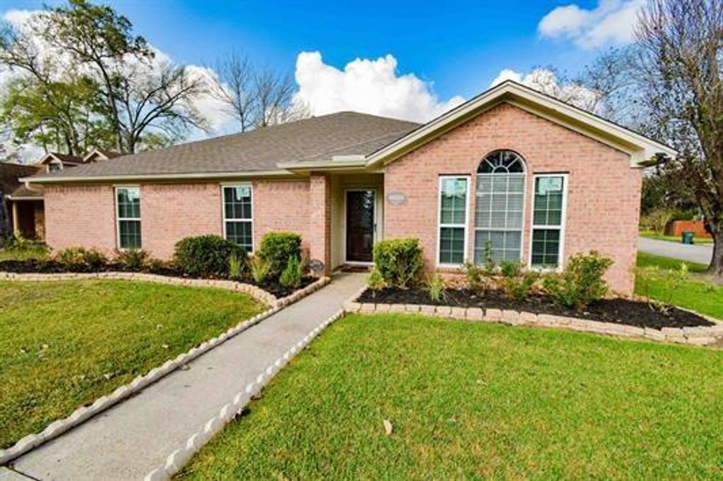 4620 Reagan St, Beaumont, TX 77706