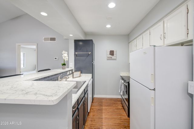 533 W GUADALUPE Road 2032, Mesa, AZ 85210