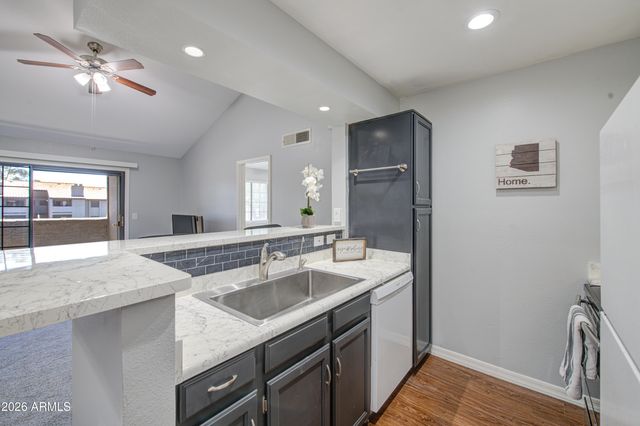 533 W GUADALUPE Road 2032, Mesa, AZ 85210
