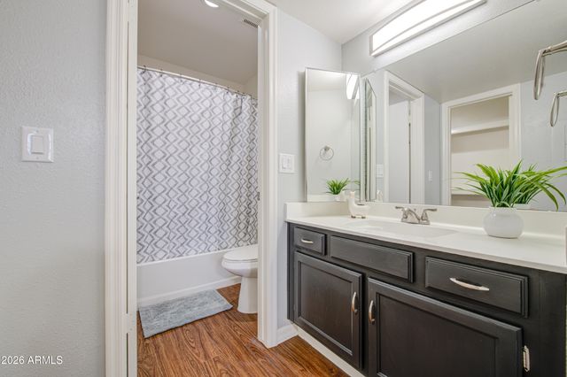 533 W GUADALUPE Road 2032, Mesa, AZ 85210