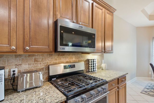 1084 Bay Colony Drive, Richmond, KY 40475
