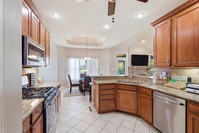 1084 Bay Colony Drive, Richmond, KY 40475