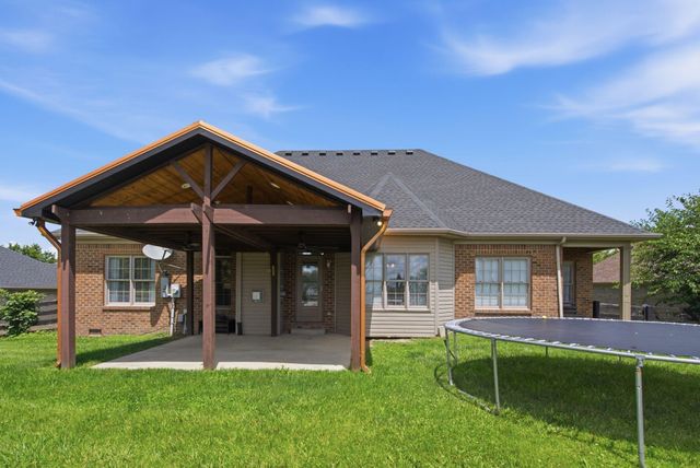 1084 Bay Colony Drive, Richmond, KY 40475