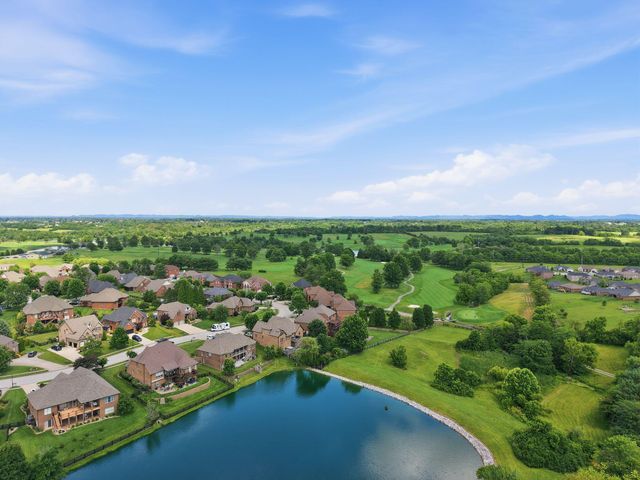 1084 Bay Colony Drive, Richmond, KY 40475