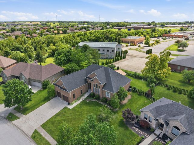 1084 Bay Colony Drive, Richmond, KY 40475