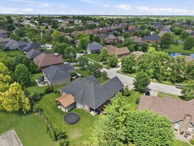 1084 Bay Colony Drive, Richmond, KY 40475