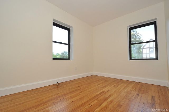 120 Stonelea Place 3M, New Rochelle, NY 10801