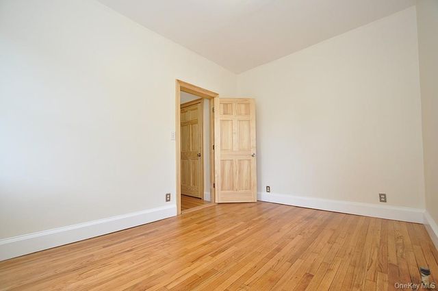 120 Stonelea Place 3M, New Rochelle, NY 10801