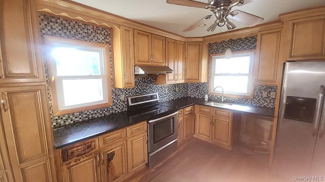10 Shelley Avenue, Valhalla, NY 10595