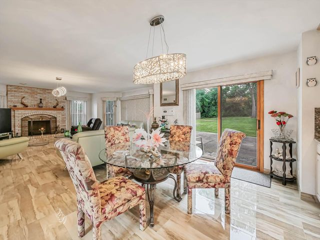 1212 Grove Avenue, Addison, IL 60101