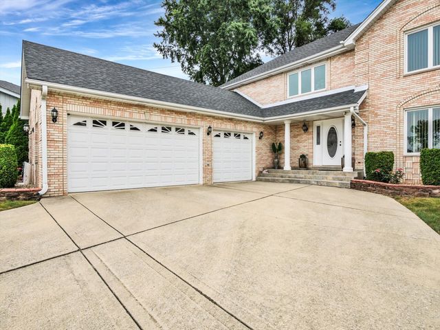 1212 Grove Avenue, Addison, IL 60101