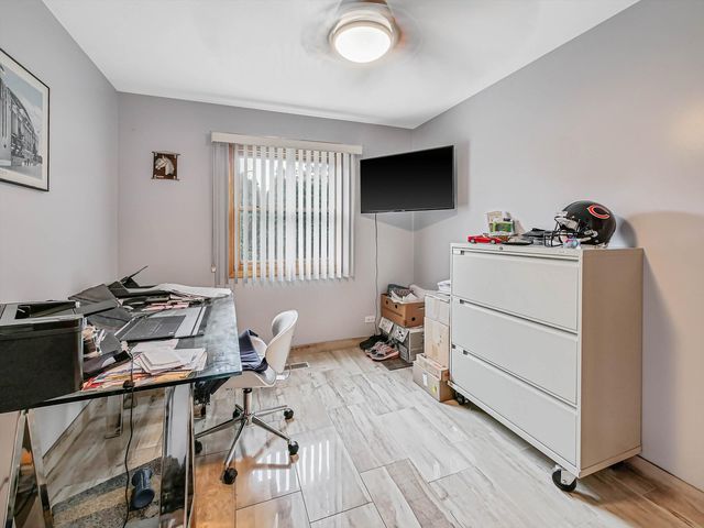 1212 Grove Avenue, Addison, IL 60101
