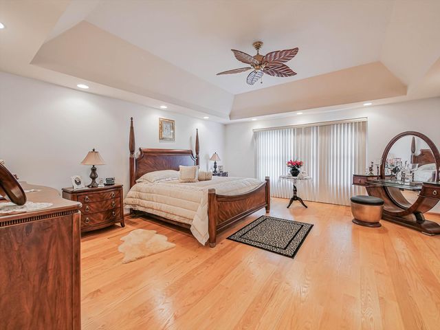 1212 Grove Avenue, Addison, IL 60101