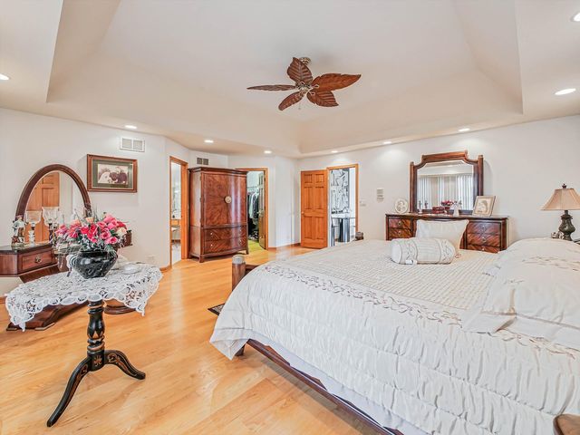 1212 Grove Avenue, Addison, IL 60101