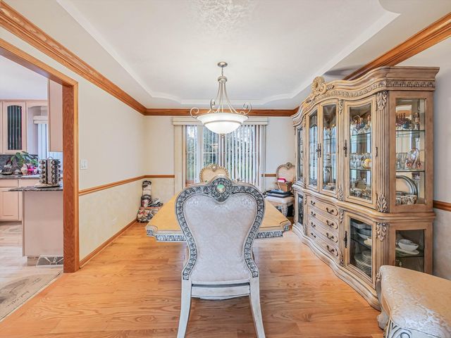 1212 Grove Avenue, Addison, IL 60101