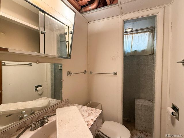975 E 9th Avenue, Broomfield, CO 80020