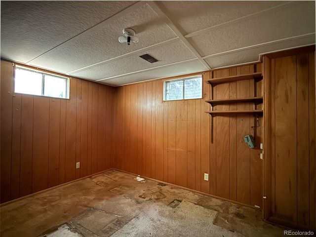 975 E 9th Avenue, Broomfield, CO 80020