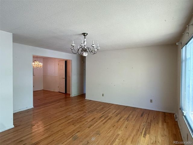 975 E 9th Avenue, Broomfield, CO 80020