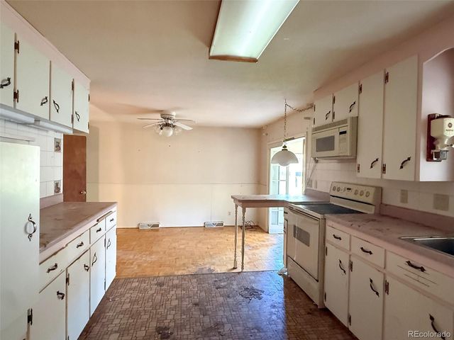975 E 9th Avenue, Broomfield, CO 80020