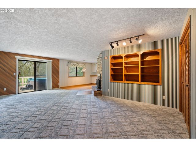 17102 Ne 140TH Ave, Brush Prairie, WA 98606