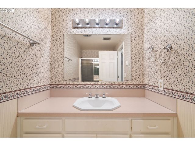 17102 Ne 140TH Ave, Brush Prairie, WA 98606