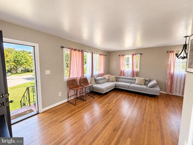 6509 OSBORN, Hyattsville, MD 20784