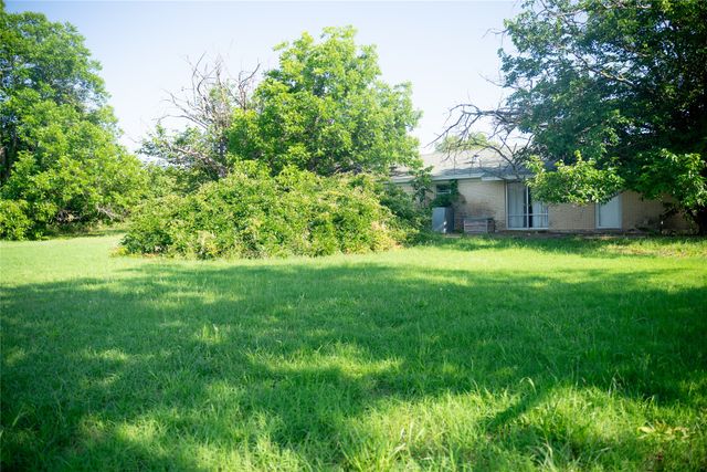 173 George Scott, Cross Plains, TX 76443