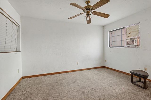 5727 SW 10TH PLACE, Gainesville, FL 32607