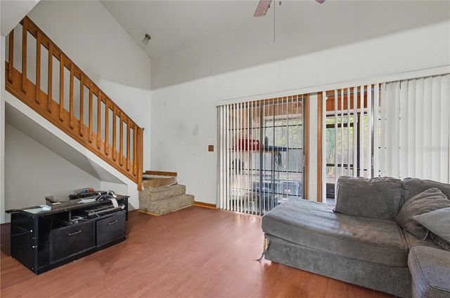 5727 SW 10TH PLACE, Gainesville, FL 32607