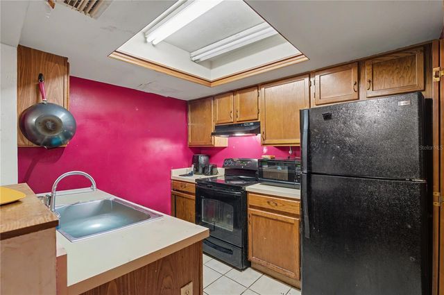 5727 SW 10TH PLACE, Gainesville, FL 32607