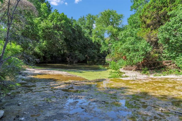 620 W Aquarius Court, Granbury, TX 76049