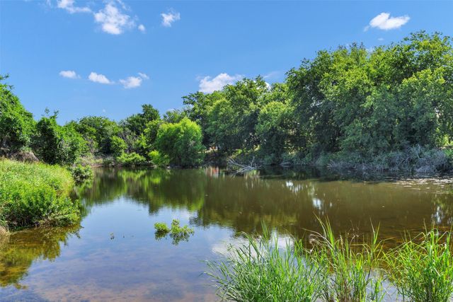 620 W Aquarius Court, Granbury, TX 76049