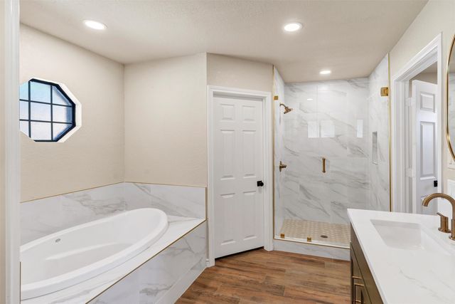 620 W Aquarius Court, Granbury, TX 76049