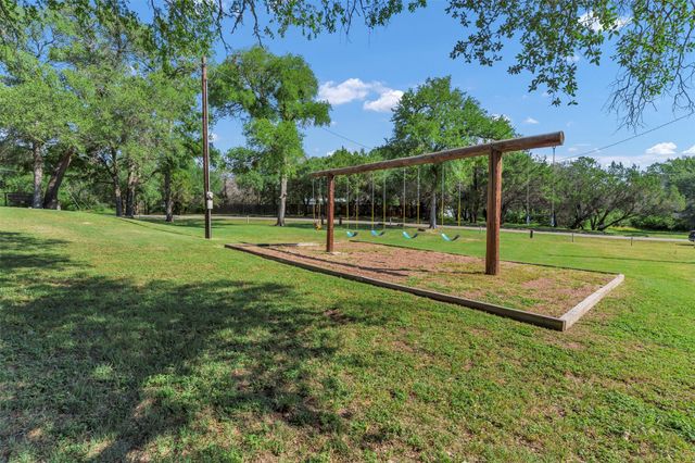 620 W Aquarius Court, Granbury, TX 76049