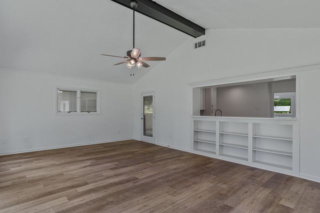 18 Lake Forest Hills, Shreveport, LA 71109